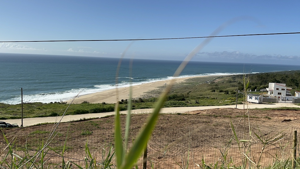 Nazaré. Surferparadies mit Megawellen (aber heute nicht)